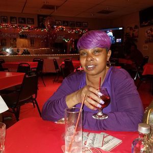 Meet your Posher, Vikki